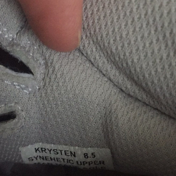 Women's sneakers size 8 1/2 no tear just used - Picture 8 of 8